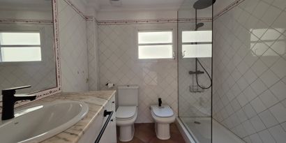 Real Estates picture 6 Ref. R28794