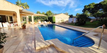 Real Estates picture 3 Ref. 82789