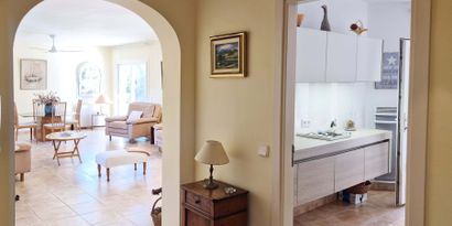 Real Estates picture 6 Ref. 82789