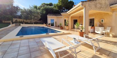 Real Estates picture 2 Ref. 82789