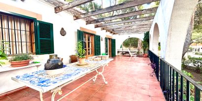 Real Estates picture 2 Ref. 82893