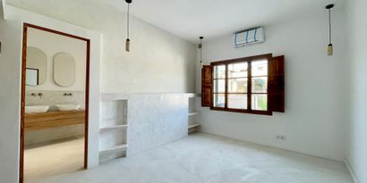 Real Estates picture 10 Ref. 82747