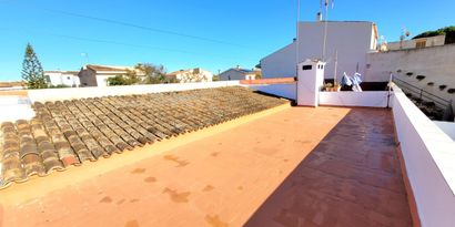 Real Estates picture 9 Ref. R28912