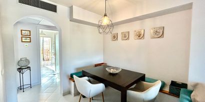 Real Estates picture 8 Ref. 82968