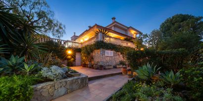 Inmobiliaria picture 0 Ref. Nº. 82902