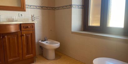 Real Estates picture 8 Ref. R28993