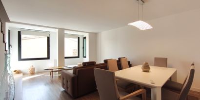 Real Estates picture 2 Ref. 80290