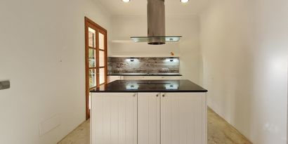 Real Estates picture 2 Ref. R13872