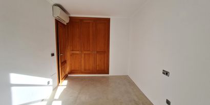 Real Estates picture 10 Ref. R13872