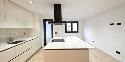 Inmobiliaria picture 0 Ref. Nº. R29191