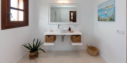 Inmobiliaria picture 18 Ref. Nº. 81582