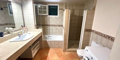 Real Estates picture 7 Ref. R29277