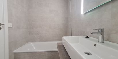 Real Estates picture 15 Ref. R29287