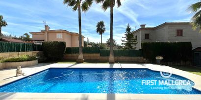 Real Estates picture 3 Ref. 83257