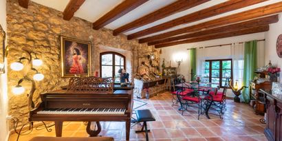 Inmobiliaria picture 11 Ref. Nº. 83033