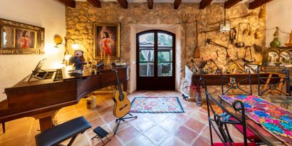 Inmobiliaria picture 12 Ref. Nº. 83033