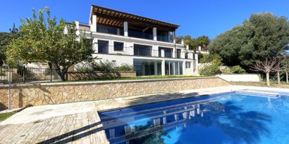 Real Estates picture 1 Ref. R16587