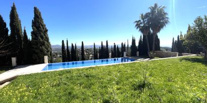 Real Estates picture 25 Ref. R16587