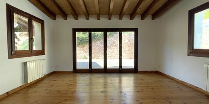 Real Estates picture 18 Ref. R16587