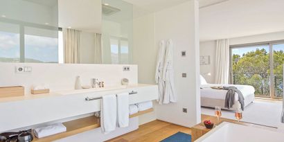 Inmobiliaria picture 16 Ref. Nº. R29381