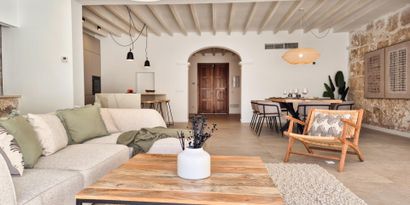 Real Estates picture 3 Ref. 83413