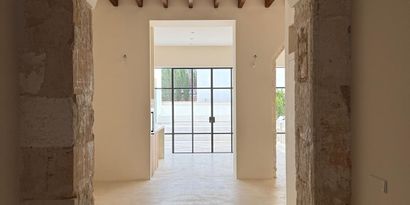 Real Estates picture 3 Ref. 83311