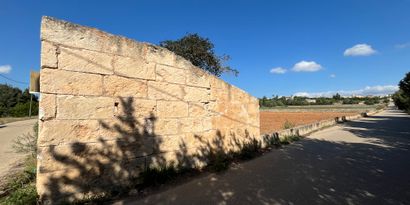 Real Estates picture 5 Ref. 80138