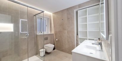 Real Estates picture 12 Ref. R24046