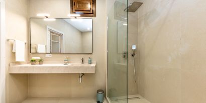 Real Estates picture 17 Ref. 83425