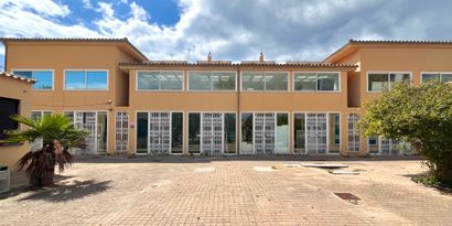 Inmobiliaria picture 0 Ref. Nº. 74872