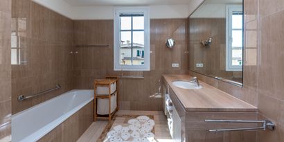 Inmobiliaria picture 9 Ref. Nº. 83244