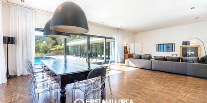 Real Estates picture 4 Ref. R6679