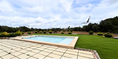 Real Estates picture 17 Ref. R26931