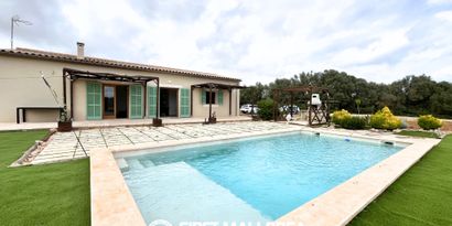Real Estates picture 18 Ref. R26931