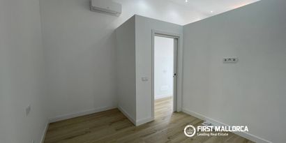 Real Estates picture 15 Ref. R26933