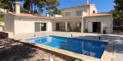Inmobiliaria picture 0 Ref. Nº. 83972