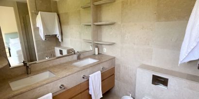 Real Estates picture 18 Ref. R29855