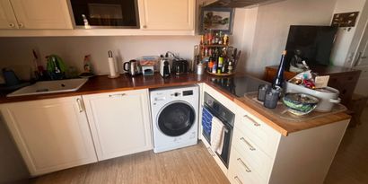 Real Estates picture 10 Ref. R30199