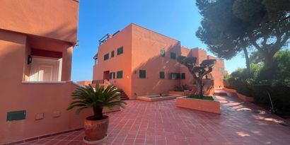 Real Estates picture 26 Ref. R30199