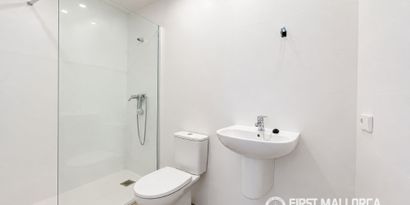 Real Estates picture 9 Ref. 84269