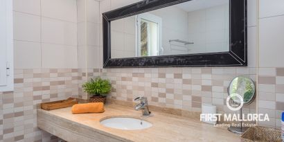 Real Estates picture 7 Ref. R11193