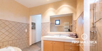 Inmobiliaria picture 19 Ref. Nº. 65116