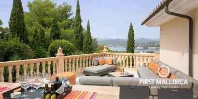 Real Estates picture 2 Ref. R11780