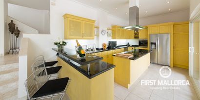 Real Estates picture 5 Ref. R11780