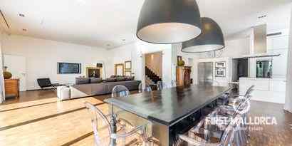 Real Estates picture 2 Ref. R6679