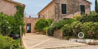 Real Estates picture 2 Ref. R8969