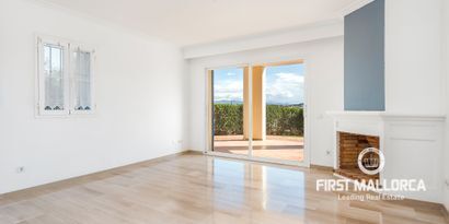 Real Estates picture 3 Ref. 66358